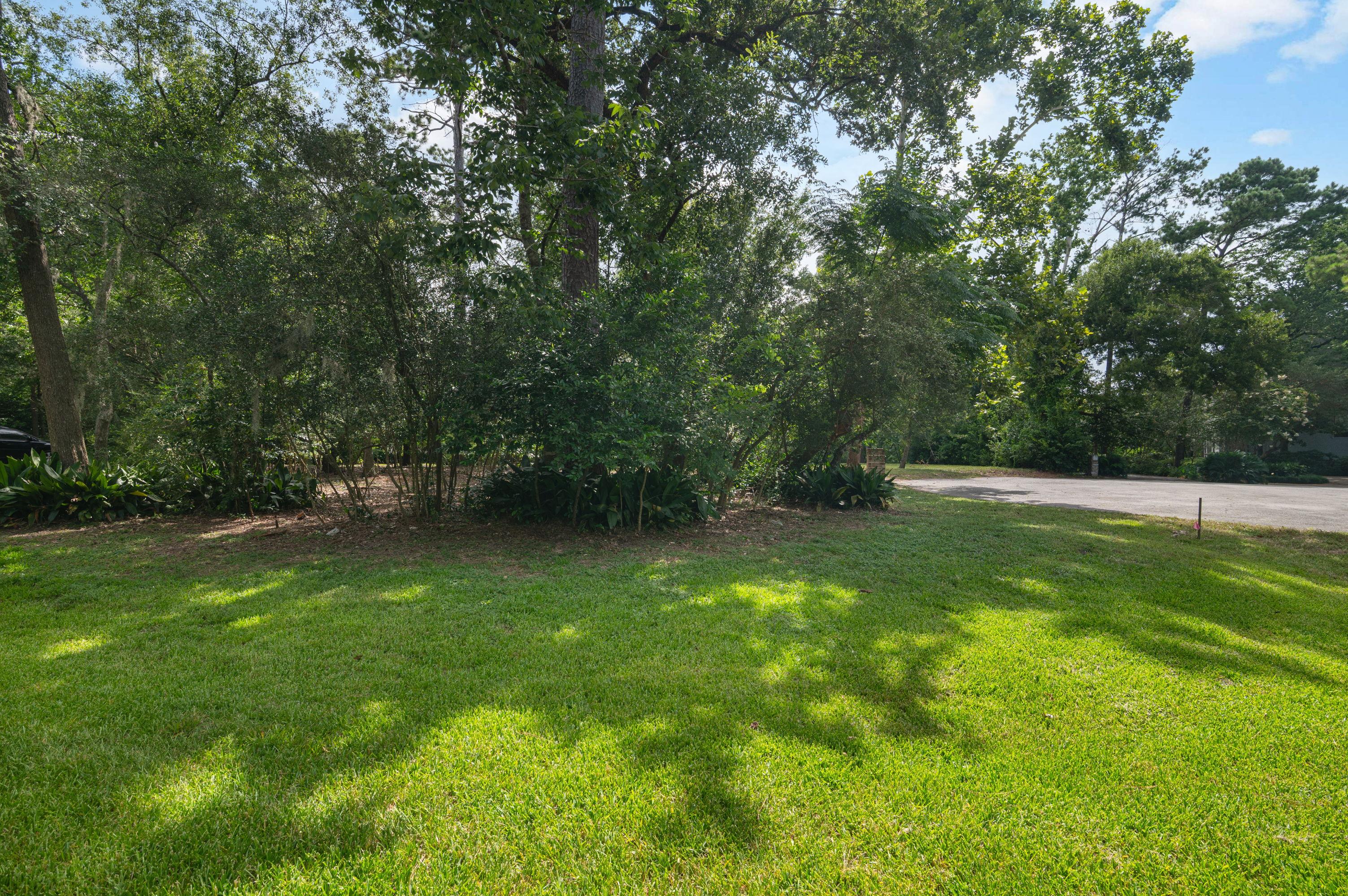 11685 Arrowwood Cir — waterfront estate lot, view 9